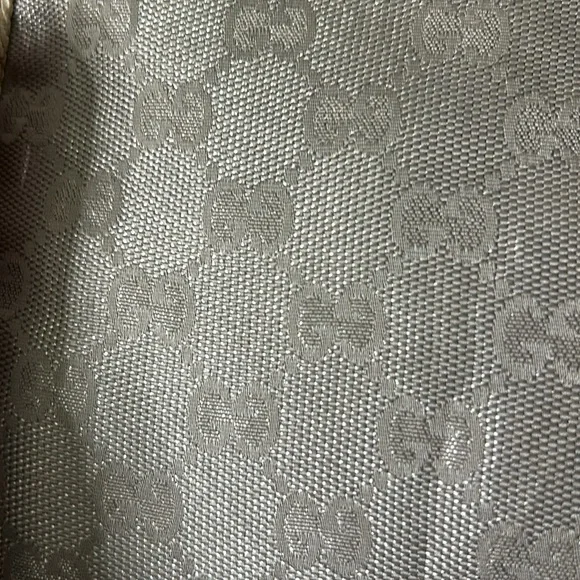 Gucci GG Silver Nylon open tote bag with green,blue,cream nylon stripes - Picture 14 of 17